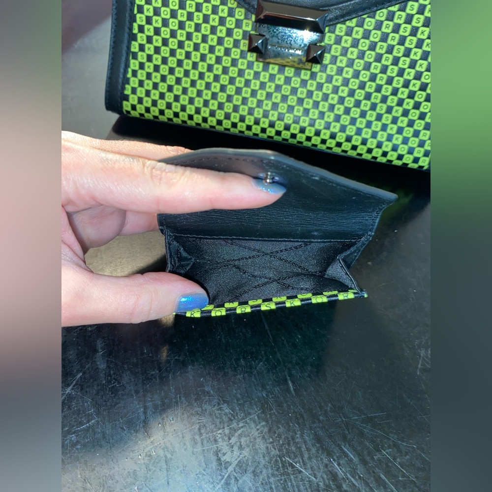 Michael Kors Whitney bag and wallet - Picture 10 of 10